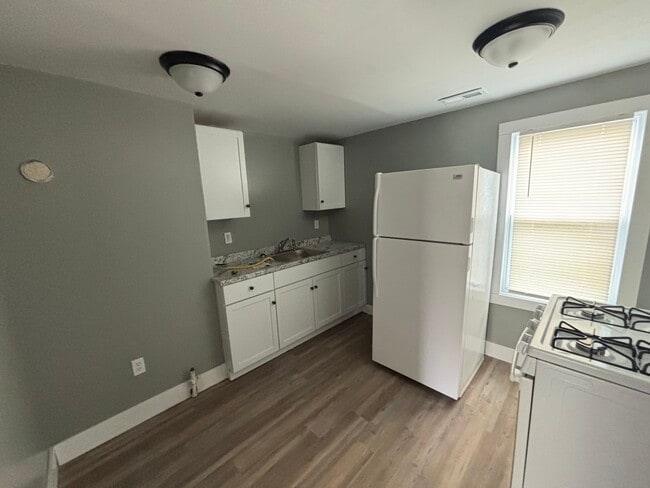 Photo - 634 W 14th Ave Unidad 6