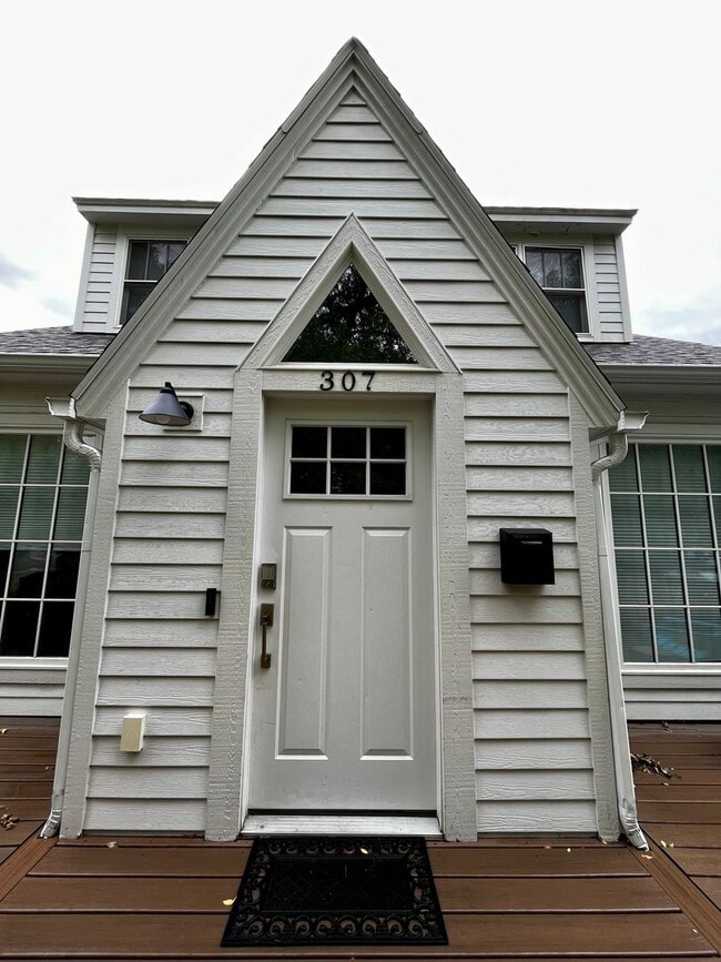 Photo - Fully Furnished and Fully Stocked Home For...