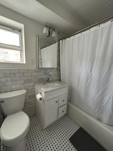 Photo - 330 E Broadway Unit Upper
