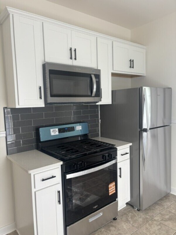 Photo - 411 W 24th St