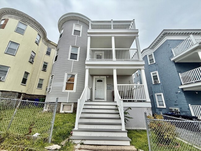 Building Photo - 11 Fairmount St Unit 2 Rental
