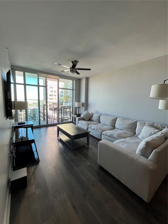 Photo - 1120 E Kennedy Blvd Unidad 1018