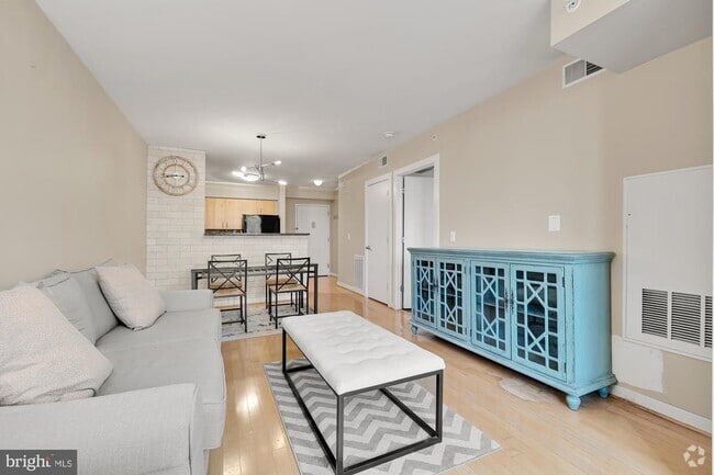 Building Photo - 1000 New Jersey Ave SE Unit 317 Rental