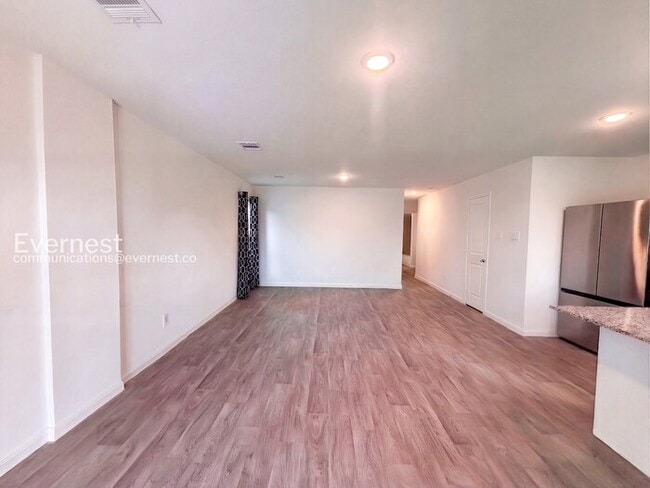 Photo - 16435 Valerie Marie Pl