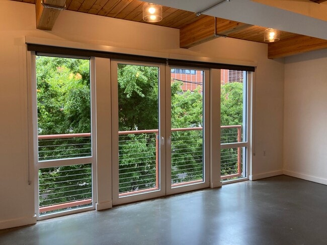 Photo - Veer Lofts Condominiums - South Lake Union Unit 208