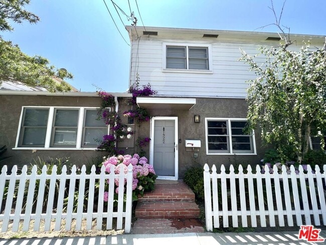 Photo - 422 Pacific St