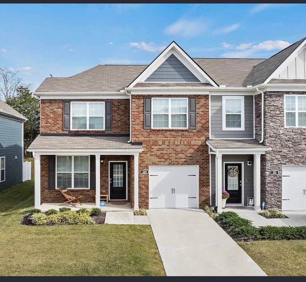 Photo - 249 Hazel Ln