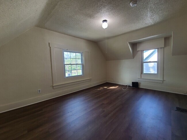 Photo - 785 Colfax Ave Unit 2 (Upper)