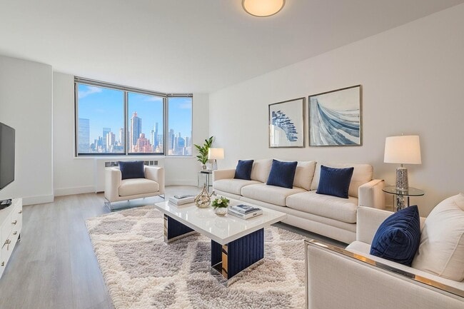 Building Photo - 1735 York Ave Unit 28F Rental