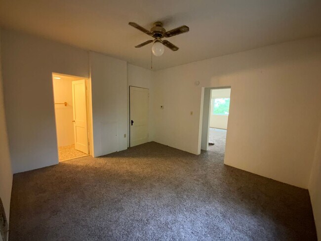 Photo - 1400 Bass Ave Unit Apt 200