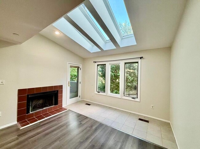 Photo - 781 Spinnaker Ct