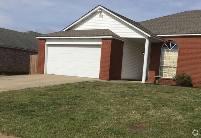 Building Photo - 1941 Pine Valley Dr Rental