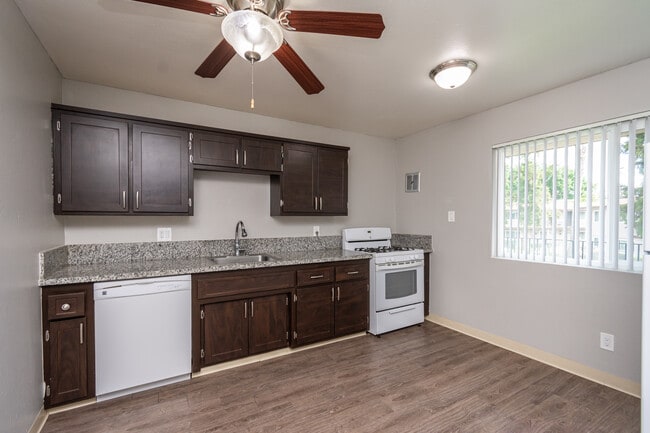 Photo - Park Place at Land Park