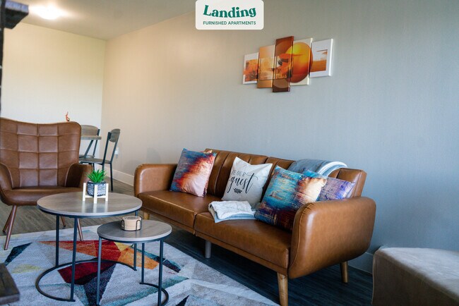 Photo - 707 Martin Luther King Dr W Unidad E503.1272153