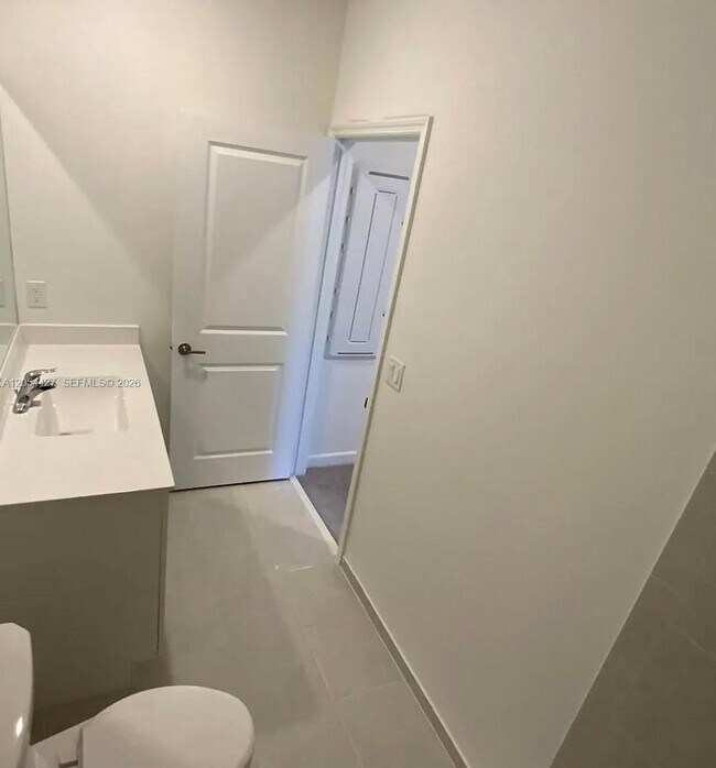 Photo - 1859 SE 27 TERR