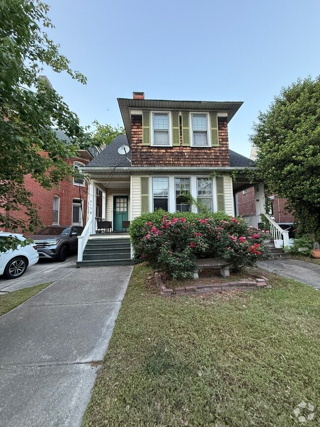 Building Photo - 816 Westover Ave Unit B Rental
