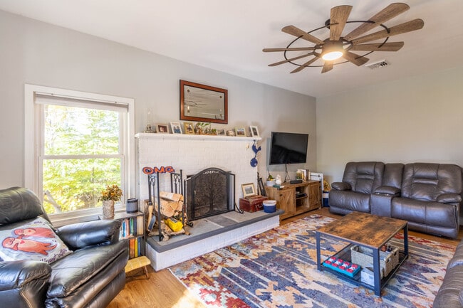 Photo - 26 Firetown Rd