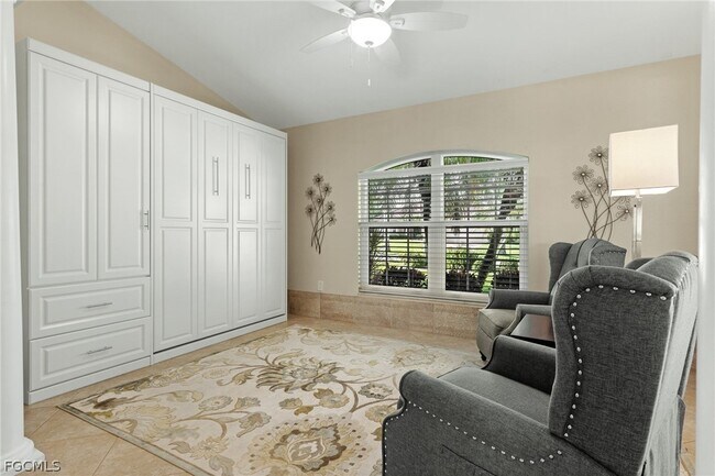 Building Photo - 2013 SW 31st Terrace