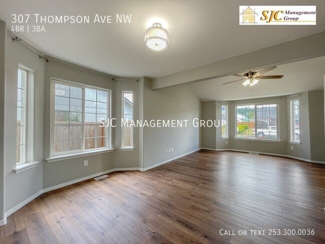 Photo - 307 Thompson Ave NW