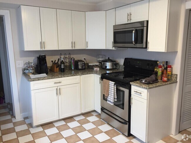 Building Photo - 40 Hamilton St Unit 1 Rental