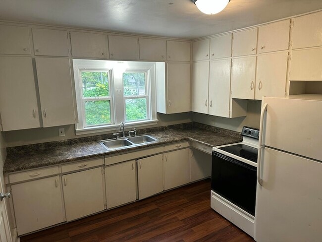 Photo - 3427 W Michigan Ave