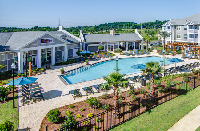Building Photo - Capital Place at Southwood Rental