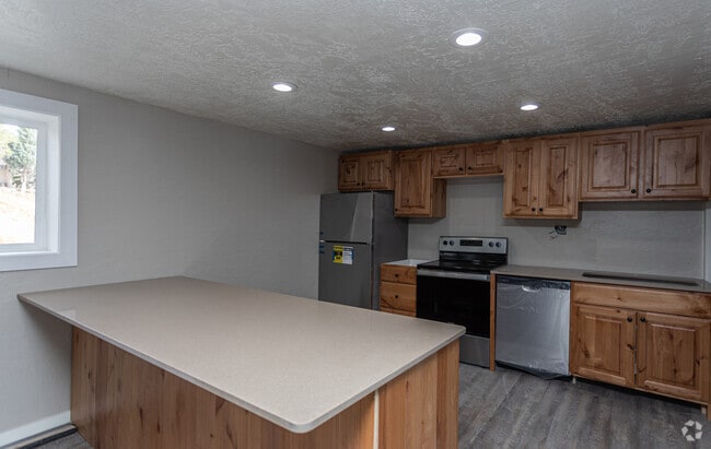Photo - Grove Apartments