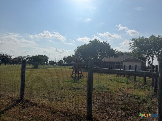 433 W Klein Rd