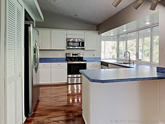 Photo - 4215 SW Jarmer Rd