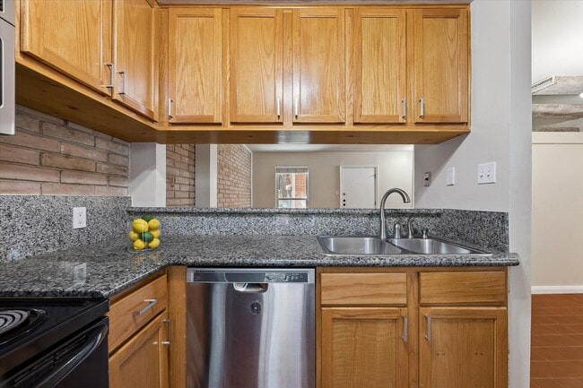 Photo - 1205 Autrey St Unit 9