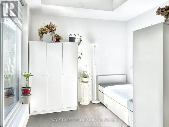 Photo - 8 Olympic Gdn Dr Unit 304