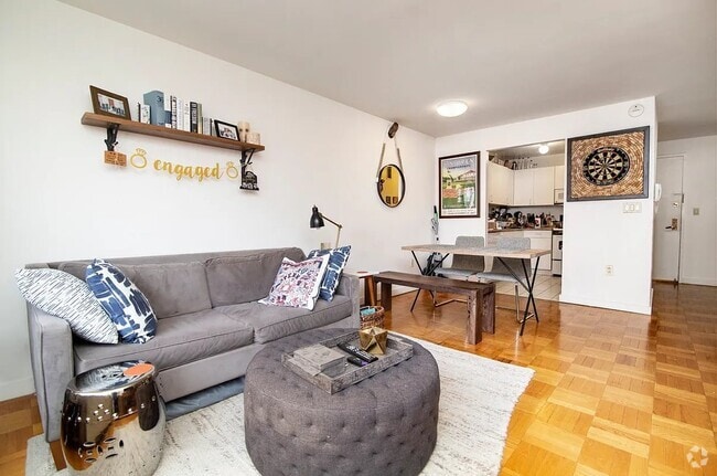 Building Photo - 227 Mulberry St Rental