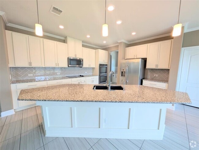 Building Photo - 31455 Kingsway Rd Rental