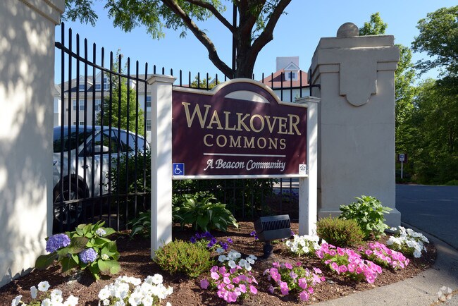 Photo - Walkover Commons