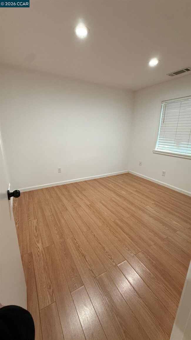 Photo - 1568 Placer Dr