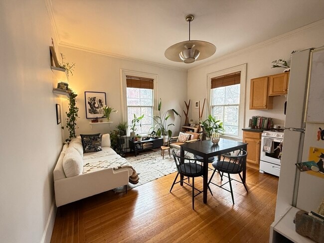 Photo - 15 Bigelow St Unit 5