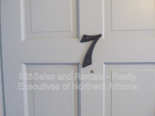 Photo - 1471 N San Francisco St
