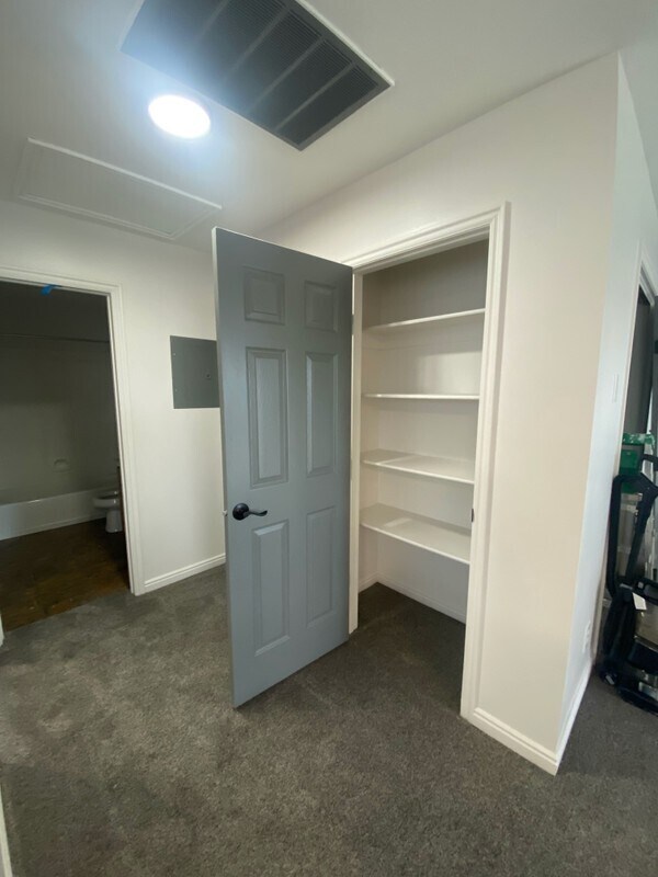 Photo - 397 W 400 N