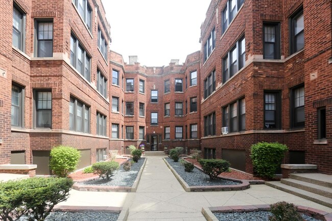 Photo - 4420 N Wolcott Ave Condo Unit B4