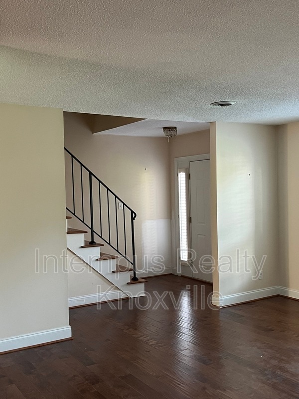 Photo - 7914 Gleason Dr