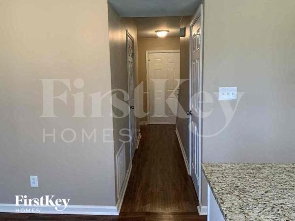 Photo - 226 Regency Dr House