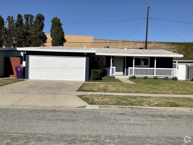 Building Photo - 5631 E Vernon St Rental