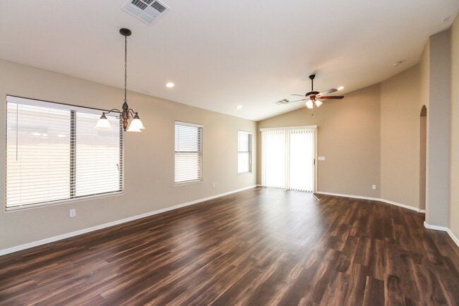 Photo - 3275 W Sunshine Butte Dr