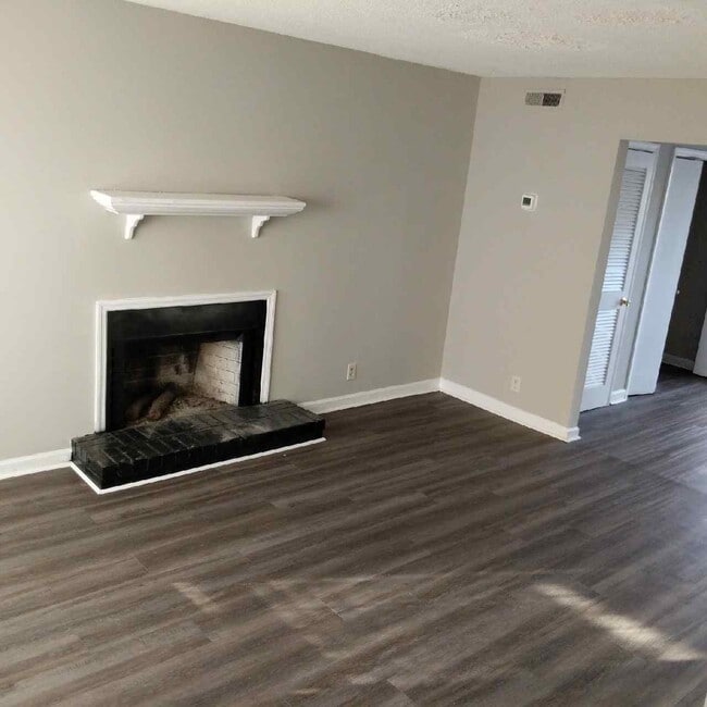 Photo - 3006 Woodymore Pl