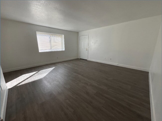 Building Photo - 15866 Sago Rd