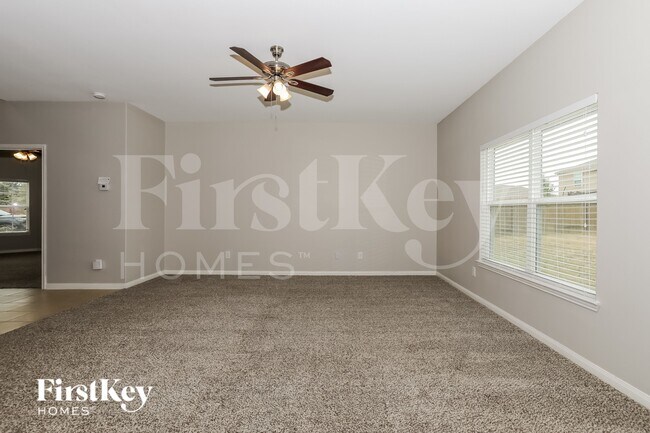 Photo - 20718 Round Key Dr