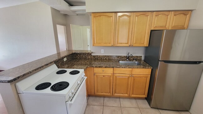 Photo - 279 S 3rd St Unit 279