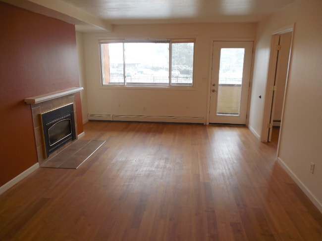 Photo - 825 SW Higgins Ave Unit 4B