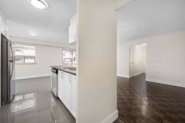 110 Park Rd N