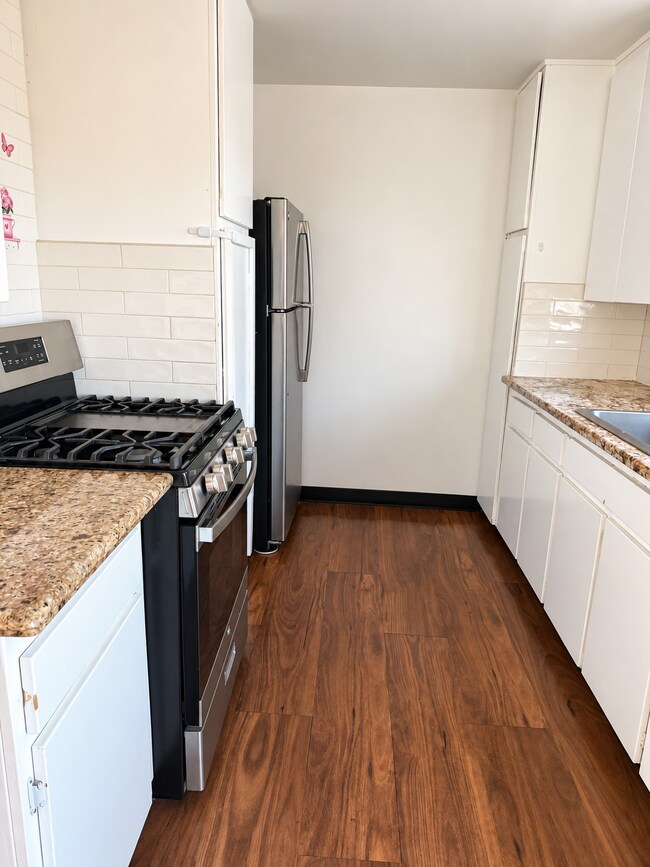 Photo - $900 Move In Special - No rent for September 2026. Must take possession in September 2026 Must se... Unit E